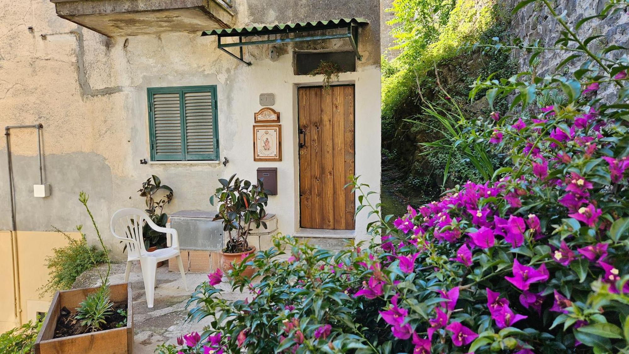 Appartamento Nel Borgo - Casa Del Pellegrino Sulla Via Francigena 奥拉 外观 照片